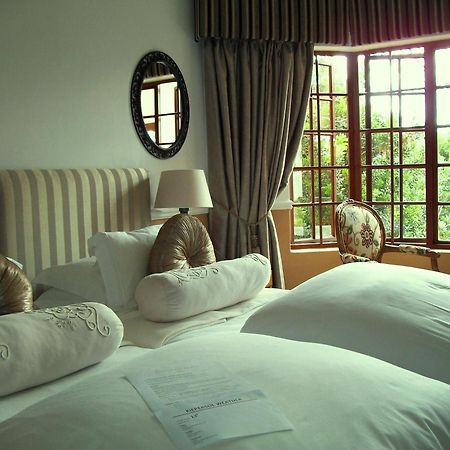 Highgrove House Country Hotel, Restaurant, Farm & Spa Kiepersol Dış mekan fotoğraf