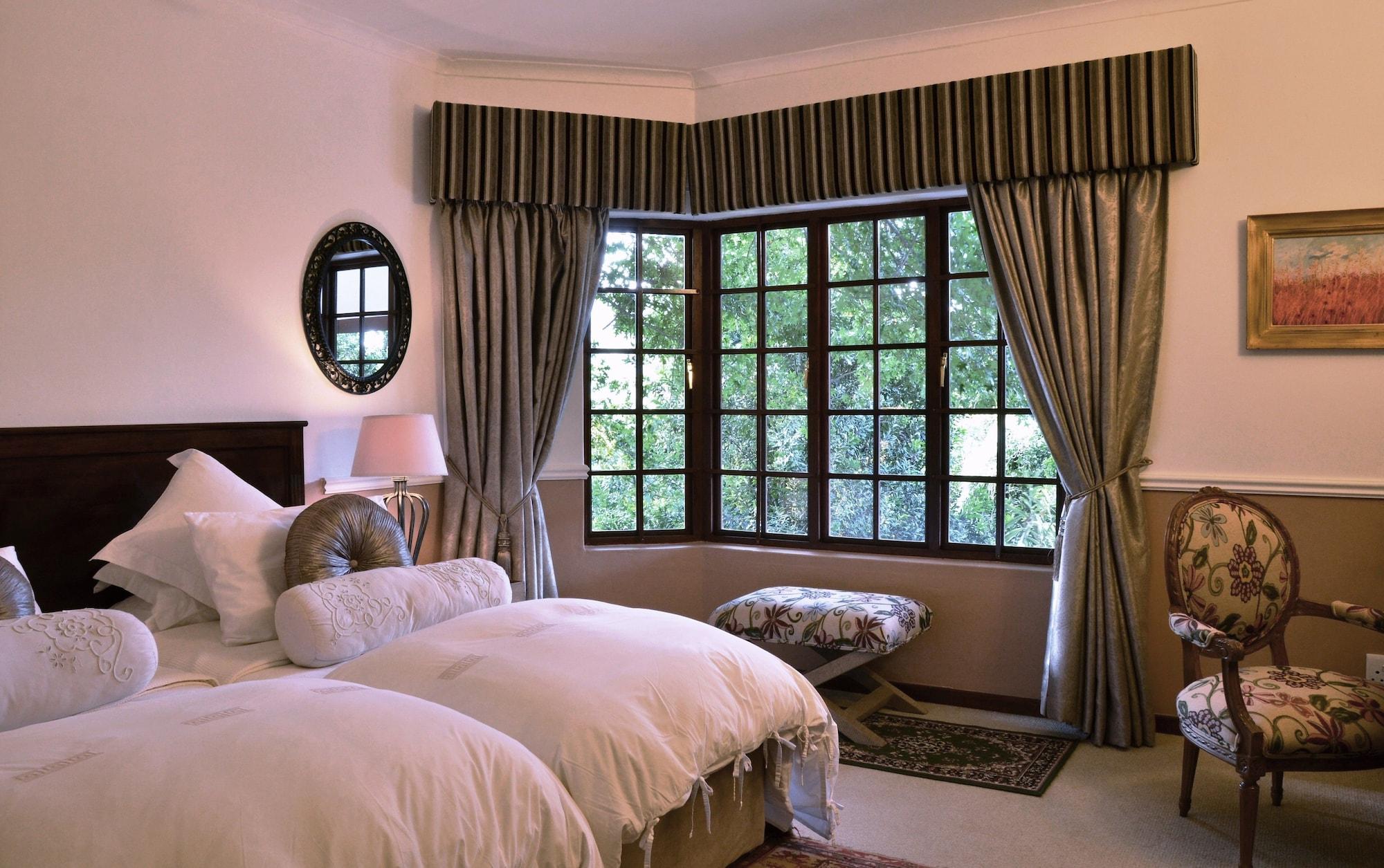 Highgrove House Country Hotel, Restaurant, Farm & Spa Kiepersol Dış mekan fotoğraf