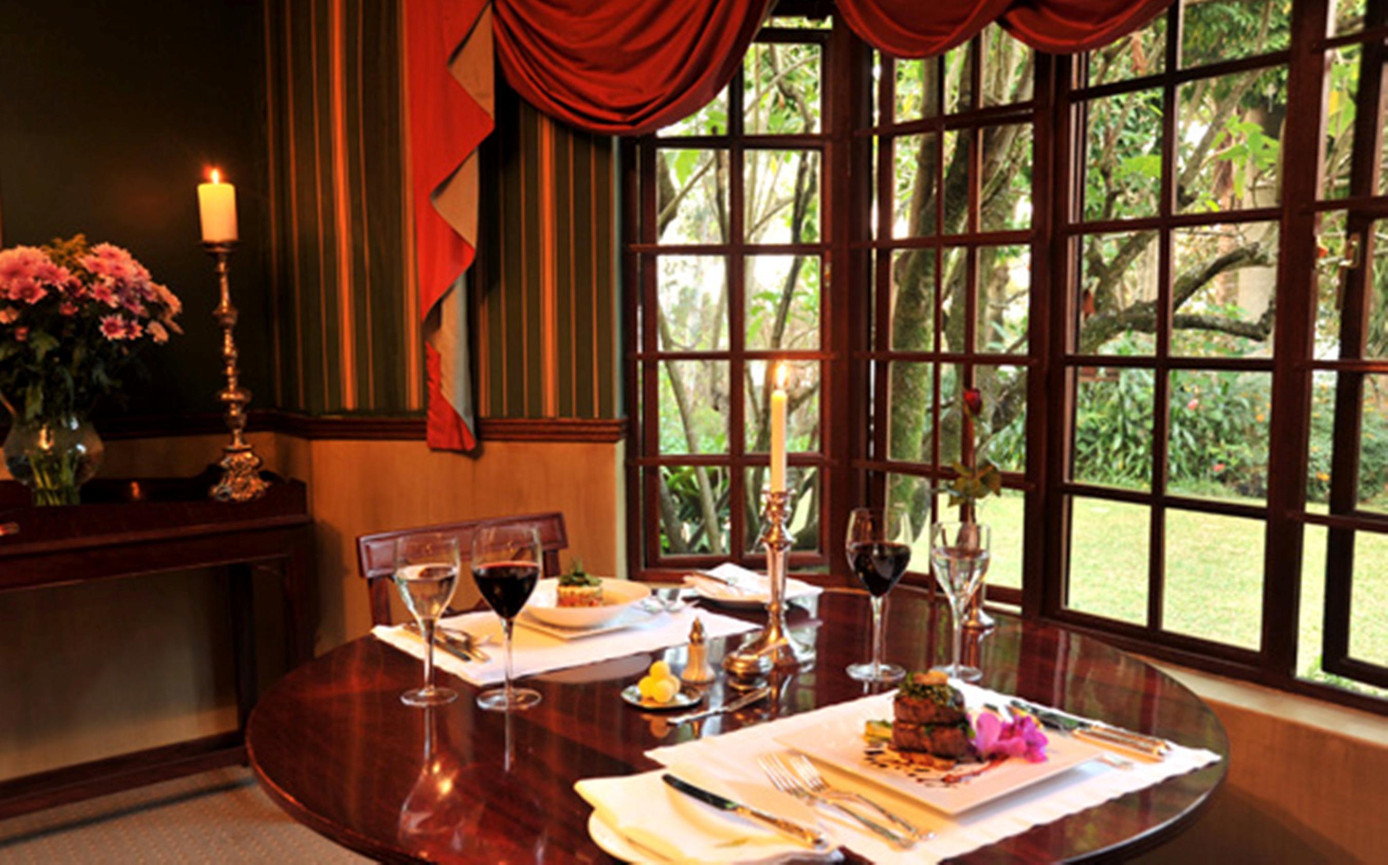 Highgrove House Country Hotel, Restaurant, Farm & Spa Kiepersol Dış mekan fotoğraf