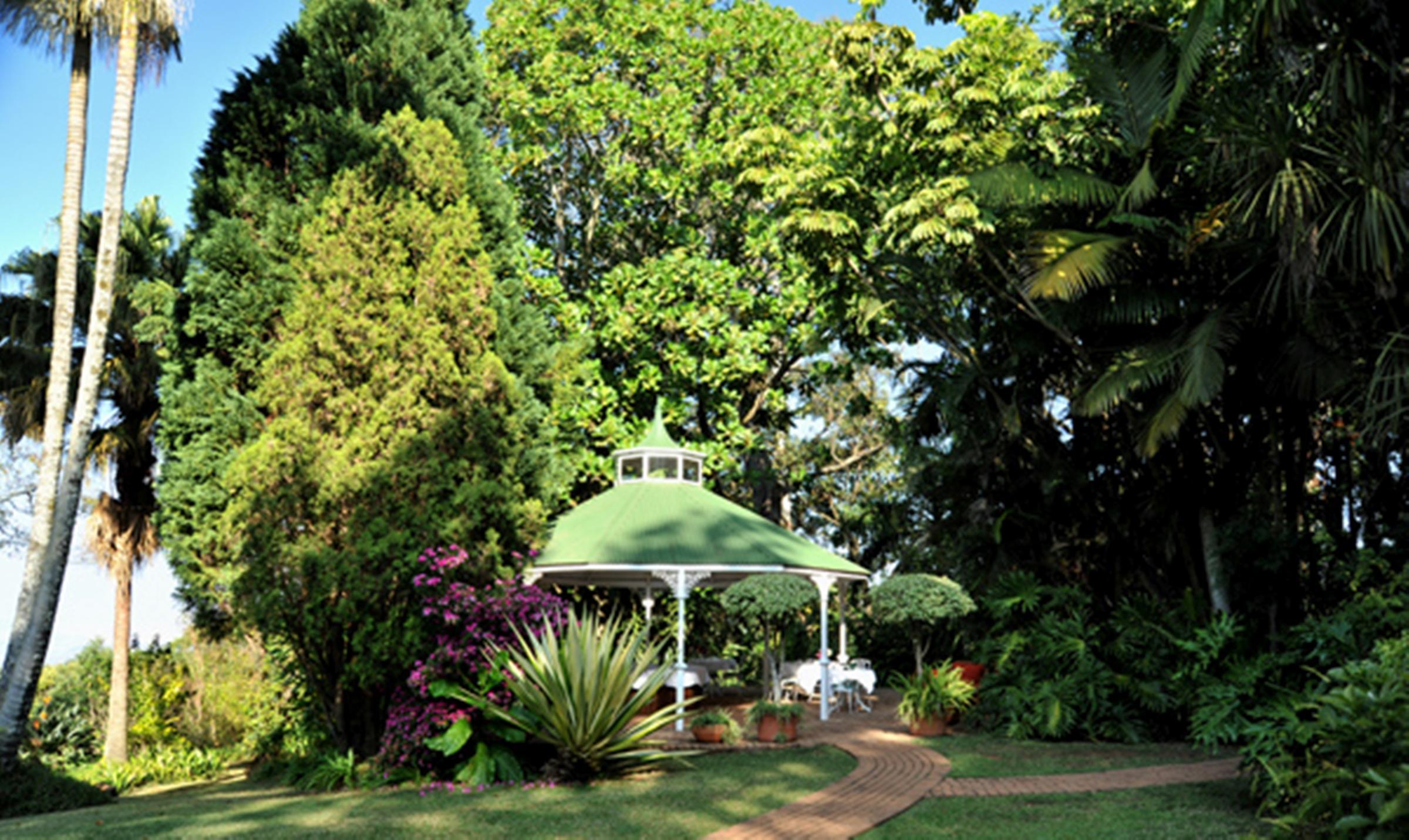 Highgrove House Country Hotel, Restaurant, Farm & Spa Kiepersol Dış mekan fotoğraf