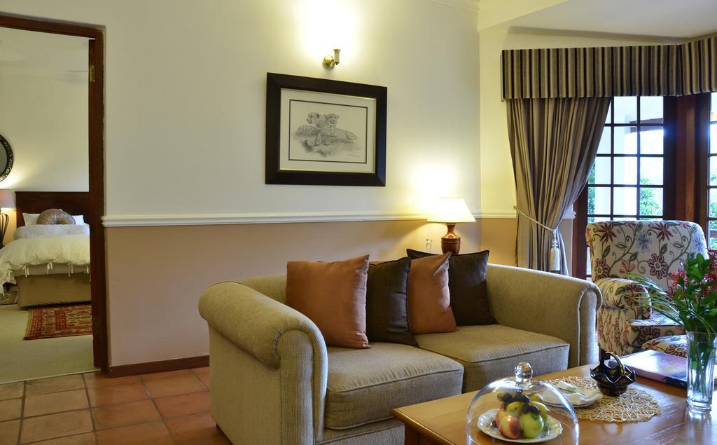 Highgrove House Country Hotel, Restaurant, Farm & Spa Kiepersol Dış mekan fotoğraf