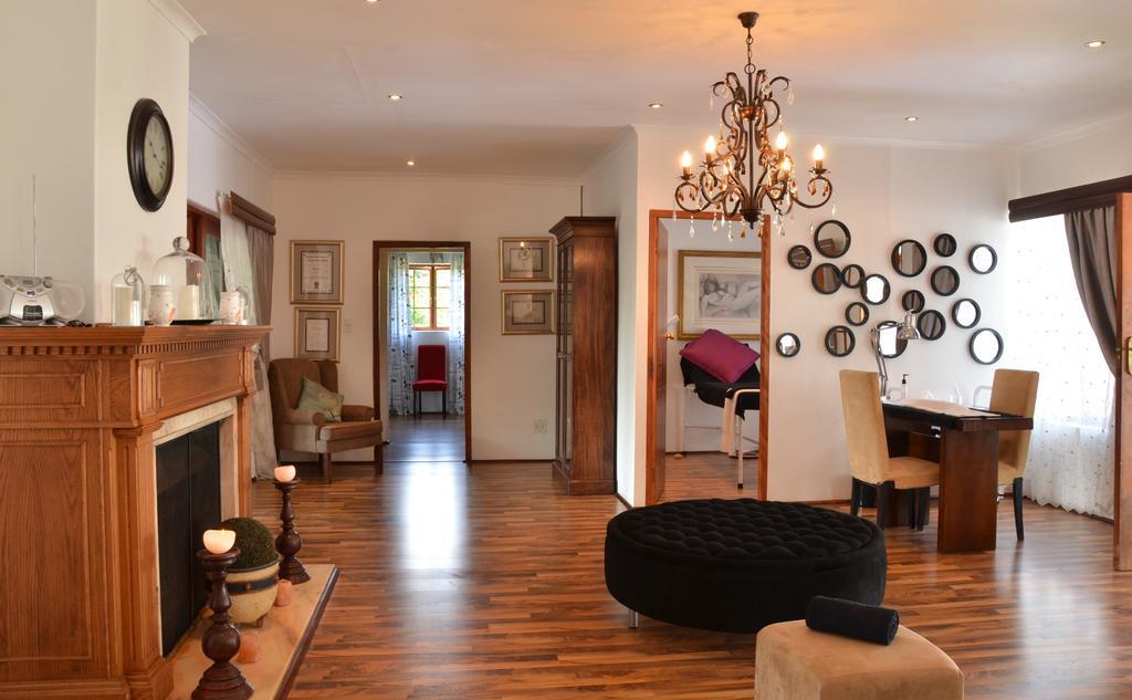 Highgrove House Country Hotel, Restaurant, Farm & Spa Kiepersol Dış mekan fotoğraf