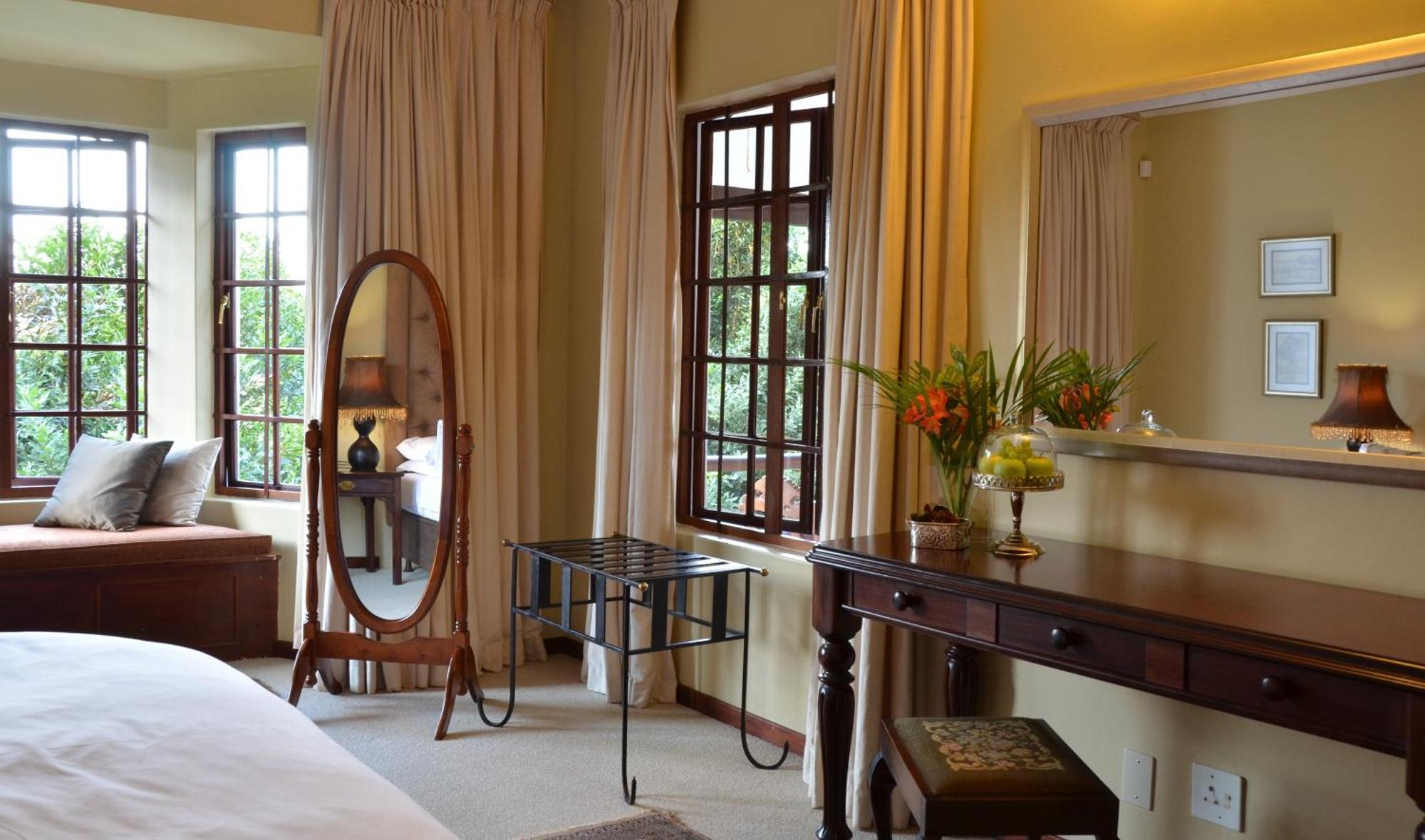 Highgrove House Country Hotel, Restaurant, Farm & Spa Kiepersol Dış mekan fotoğraf
