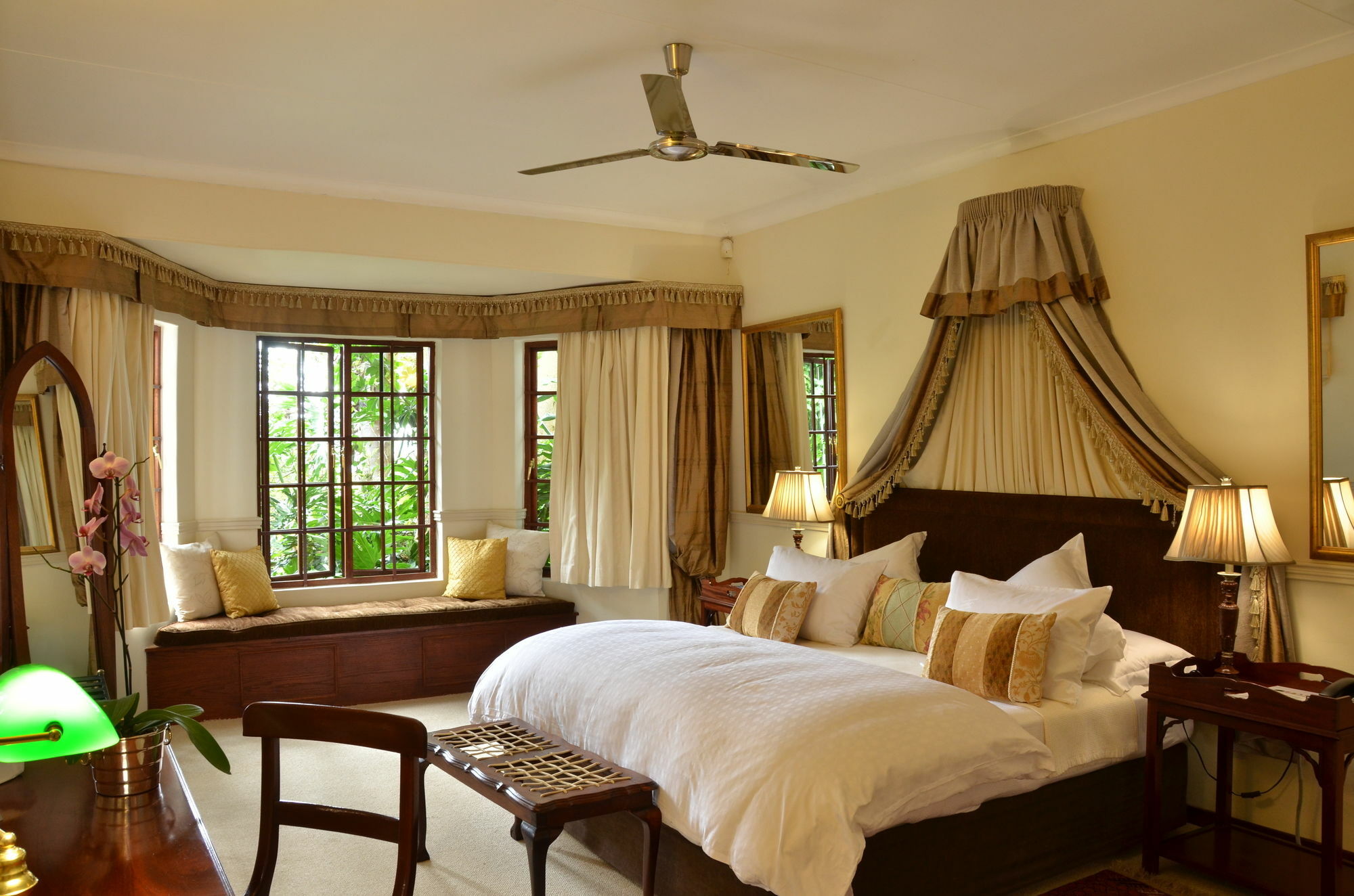Highgrove House Country Hotel, Restaurant, Farm & Spa Kiepersol Dış mekan fotoğraf